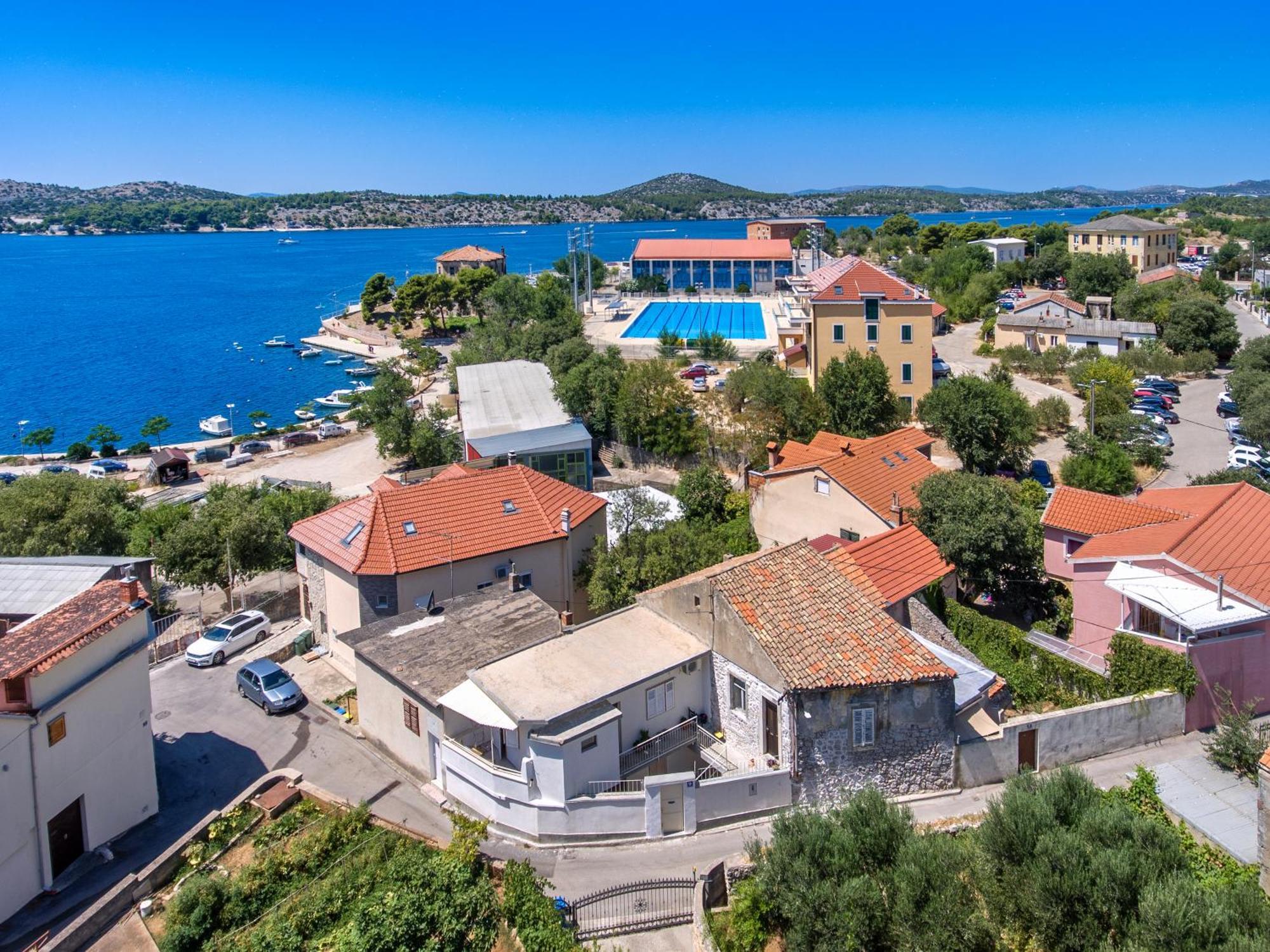 Studio Apartman Casa Lambasa Sibenik Bagian luar foto