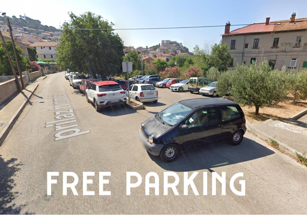Studio Apartman Casa Lambasa Sibenik Bagian luar foto